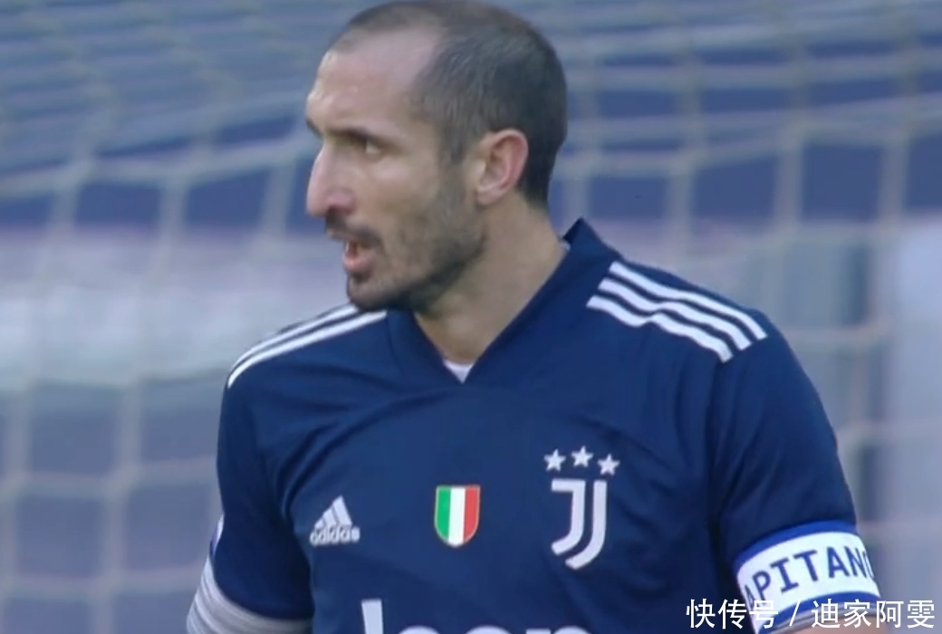 展示出他 展示出他