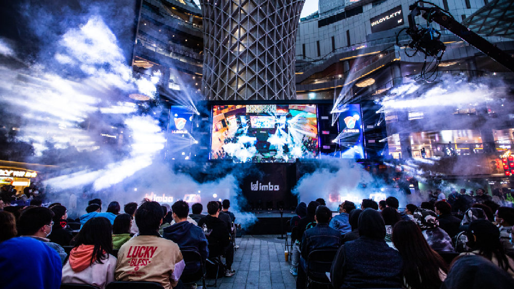 和防守端的 和防守端的