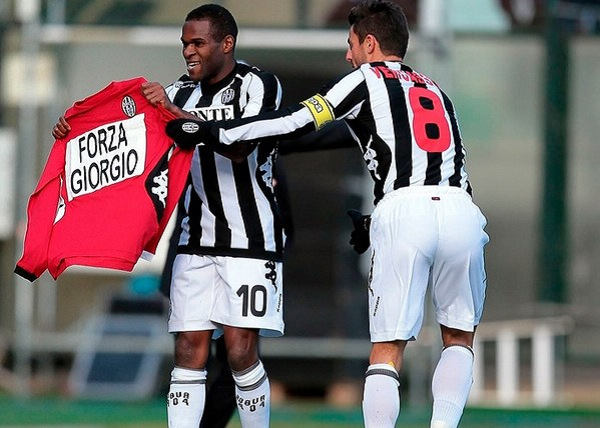 迫与团队凝 迫与团队凝